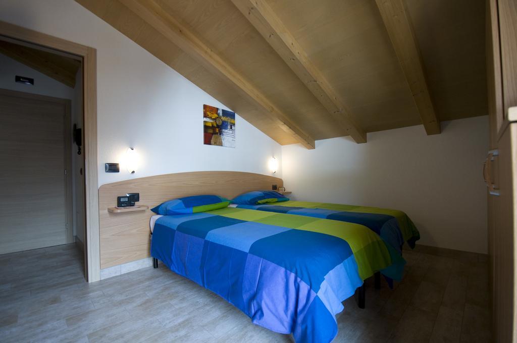 Casa Fiorella リヴィーニョ 部屋 写真
